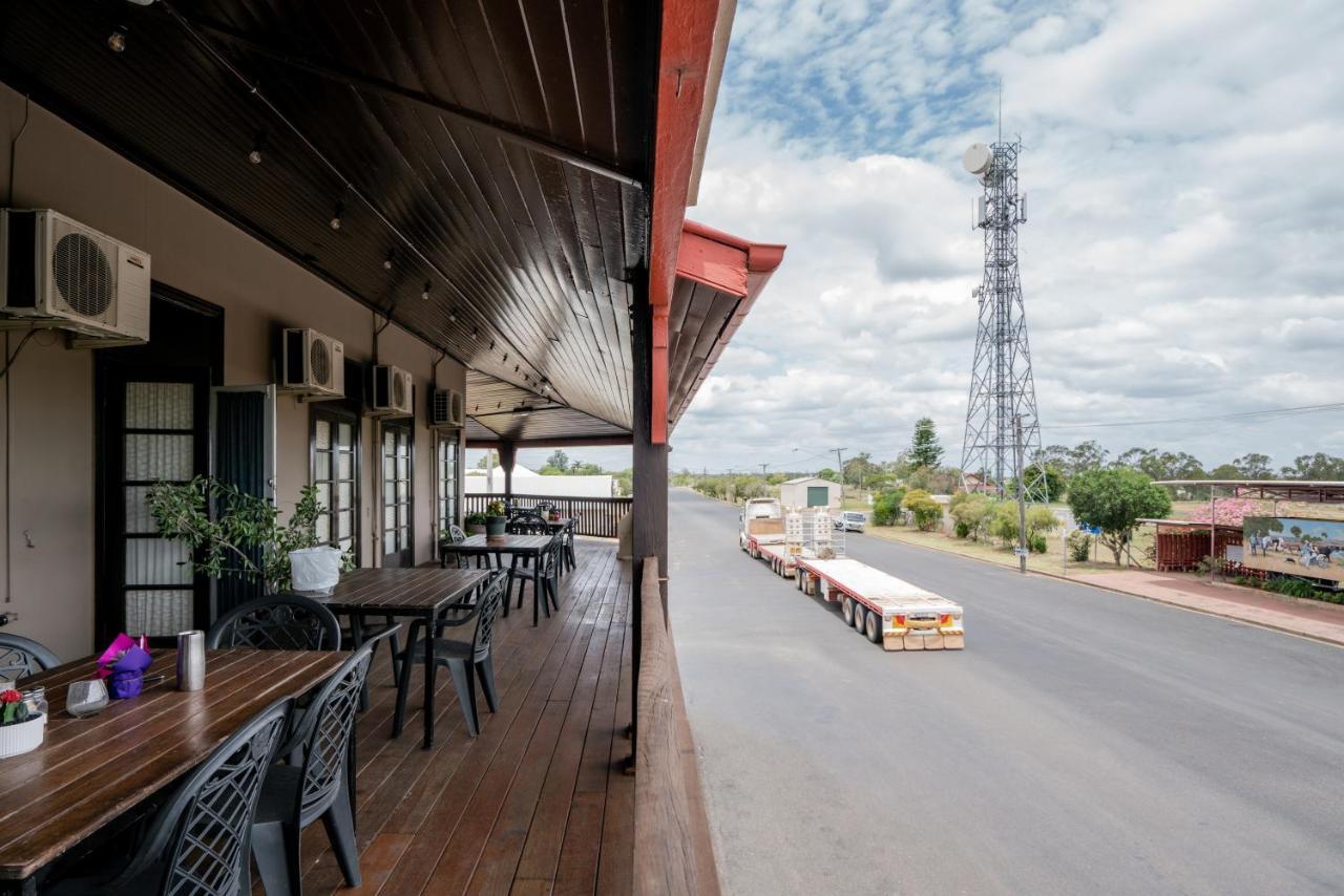 Commercial Hotel Clermont Екстериор снимка