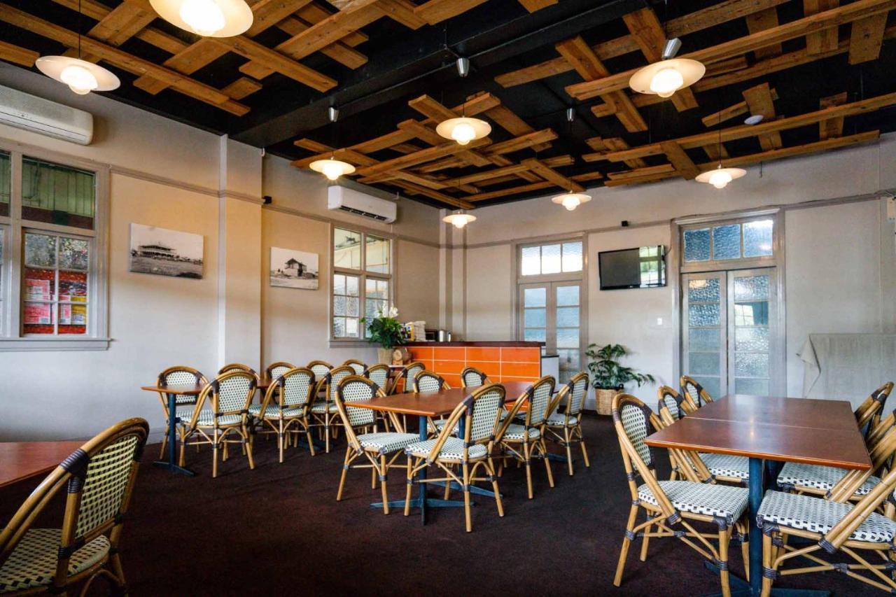 Commercial Hotel Clermont Екстериор снимка